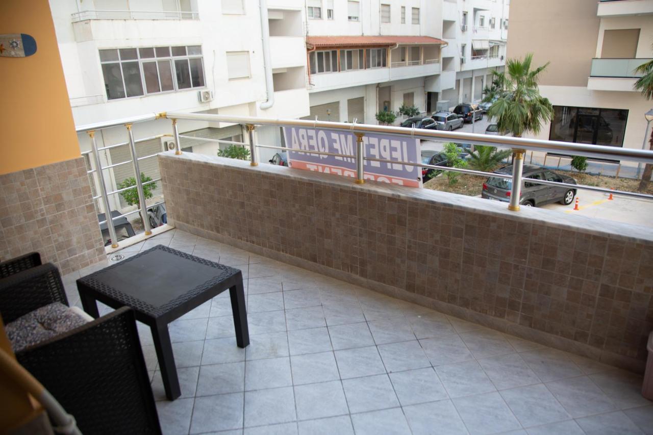 Gloria'S Apartment Lungomare Vlorë Exterior foto